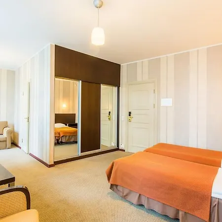 Hotell Hestia Maestro Old Town 3*